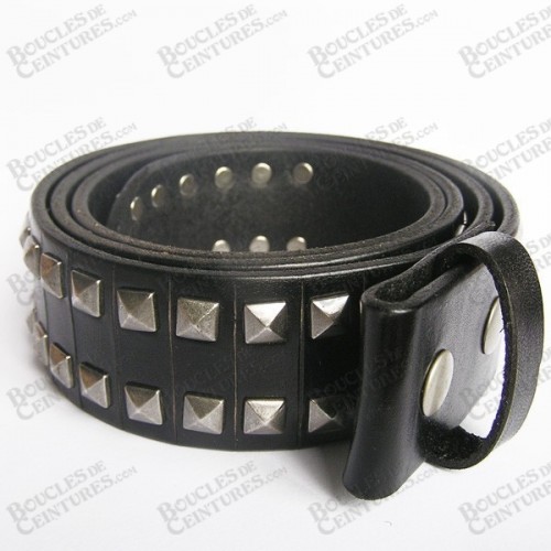 CEINTURE NOIR AVEC INSERTIONS DE CLOUS DE FORME CARRÉS CEINTURE NOIR AVEC INSERTIONS DE CLOUS DE FORME CARRÉS