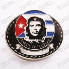 CHE GUEVARA AVEC DRAPEAU CUBAIN